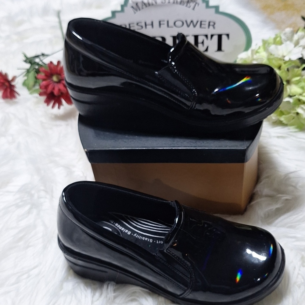 Easy Works By Easy Street 9 1/2 WW Slip On Shoes, Black
